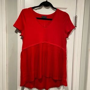 NWT Limited Size XL Red Short Sleeve V Neck Pleated Hem Flowy Tunic Stretch Top